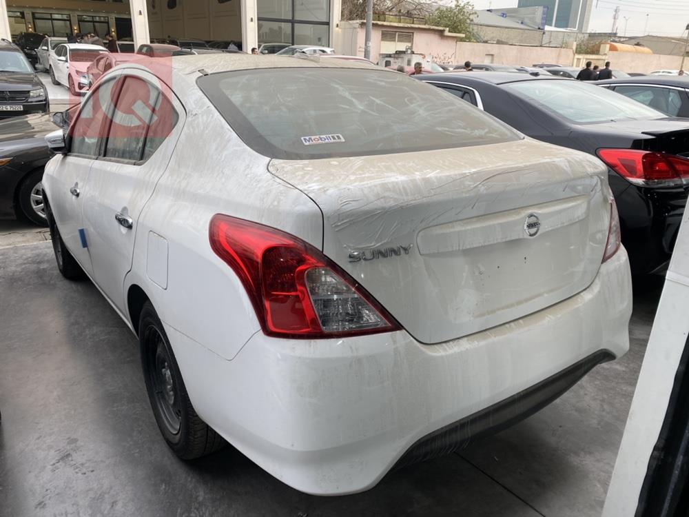 Nissan Sunny